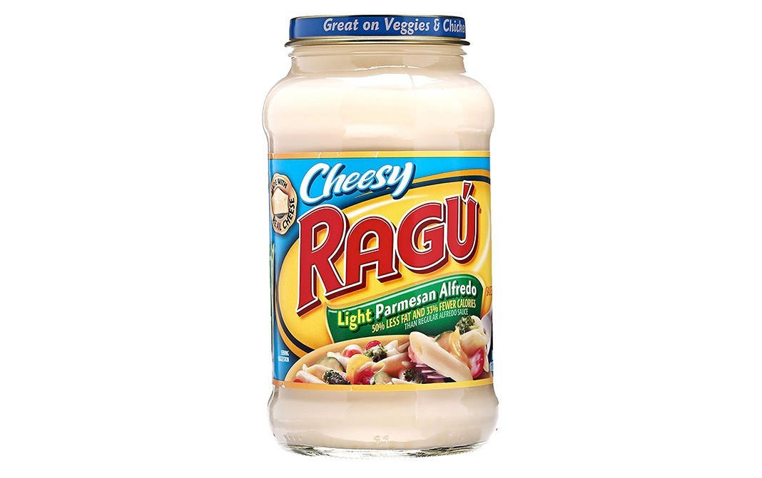 Ragu Cheesy Light Parmesan Alfredo Sauce   Glass Jar  454 grams